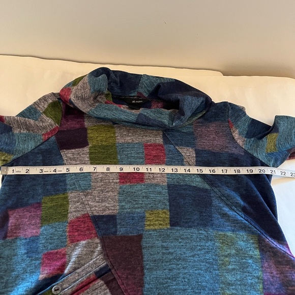 SOLD - On another Platform! Ali Miles Women Color Block Cowl Stretch Top Size M - Picture 6 of 8